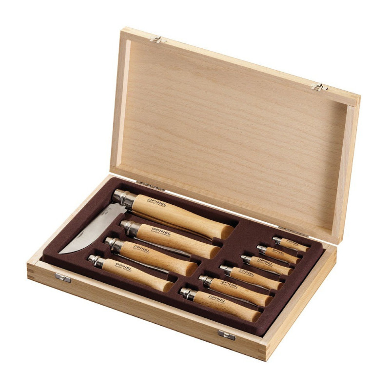 Collection wooden box of 10 stainless steel knives
