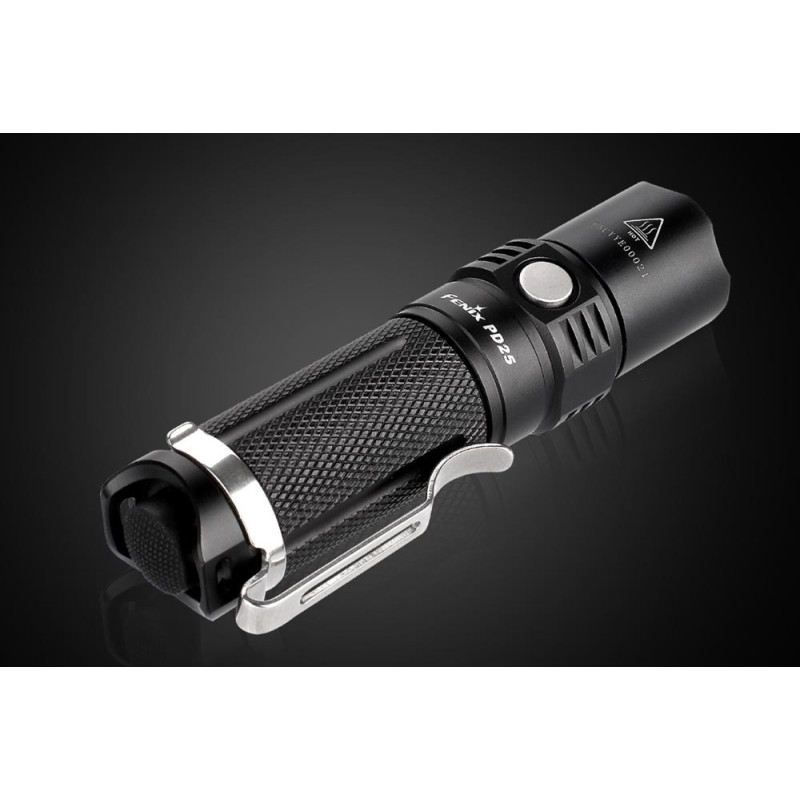 Torcia Ricaricabile OEX 750 Lumen – Leggera In Alluminio Per Outdoor E Emergenza