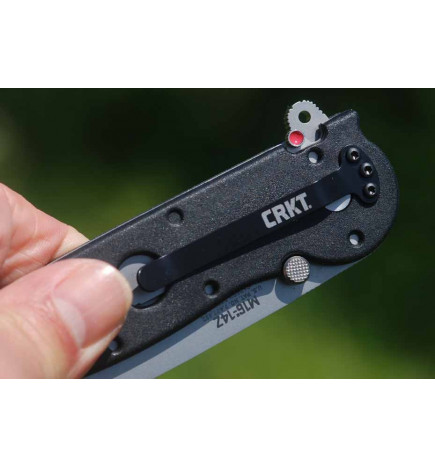 Couteau CRKT M16-14Z Tanto en main