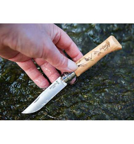 Opinel N°8 rando montagne ambiance