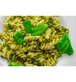 Fusilli aux épinards et aux noix lyophilisés