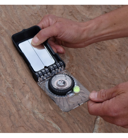 Brunton GEO Lite Transit ambiente 1 brújula