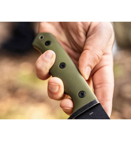Couteau Bushcraft Drop Boker Magnum ambiance manche