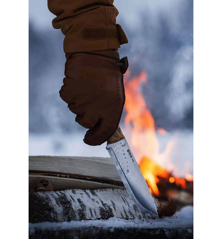 Couteau Helle Nord Sleipner ambiance grand nord feu