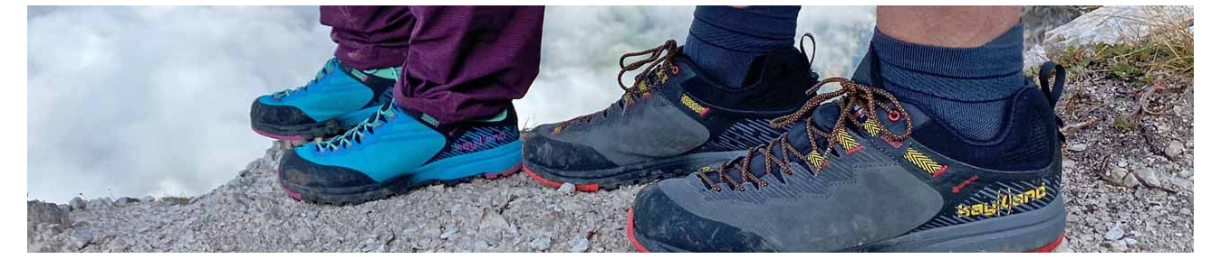 Approach shoes for climbing and via ferrata
